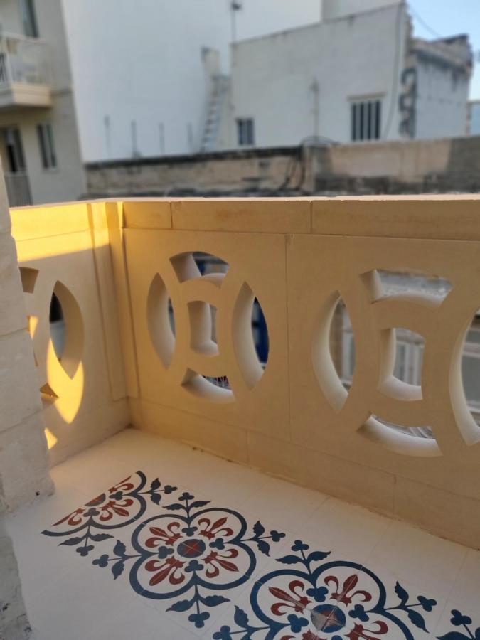 Walter'S B&B Gzira Extérieur photo
